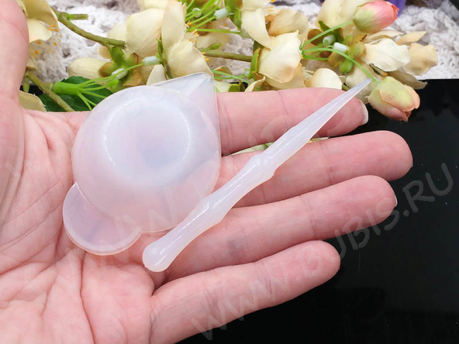 Комплект для работы со смолой 04 силиконовый стаканчик 6*4*2см + силиконовая палочка 9см полупрозрачные (инструменты для бижутерии)