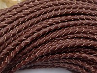 Шнур кожаный 40 натуральный плетёный круглый 2,7-3мм коричневый (1м)