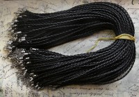 Шнур с замочком 01 "кожаный" плетёный круглый 3мм черный (43см)