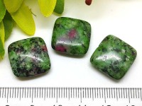 Бусина каменная Квадрат 03 16,5*16*6мм Цоизит (рубин в цоизите) (камни)