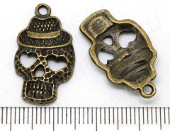 Подвеска Череп 12 в шляпе 26*14,5*2,7мм античная бронза (литьё)