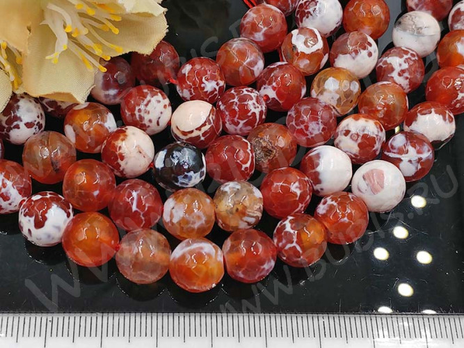 (ОПТ) Бусина округлая ГРАНЁНАЯ 10мм Агат кракле Огненный сердоликово-белый (камни) (НИТЬ)