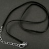 Шнур с замочком 09 "замшевый" плоский 2,5*1мм черный (45см) Купить Шнур с замочком 09 "замшевый" плоский 2,5*1мм черный (45см) с доставкой по России