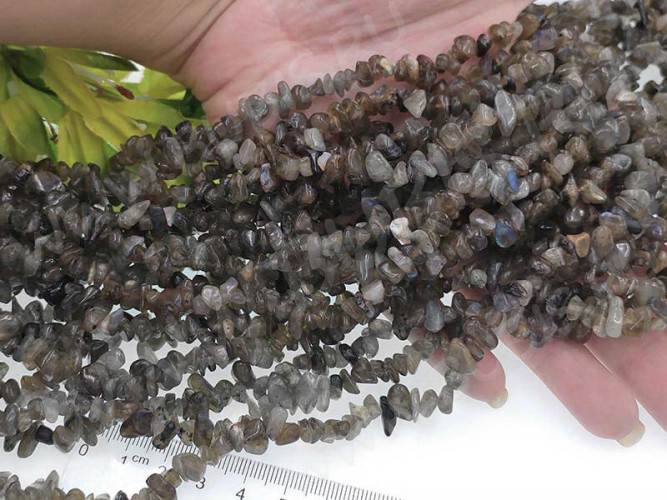 Крошка (галтовка) каменная 210 5-9мм Лабрадорит (камни) (длинная нить прим. 90см)