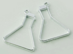 Подвеска Рамка 28 Бутылочка Флакон треугольная 41*31*3,5мм цвет платины (литьё)