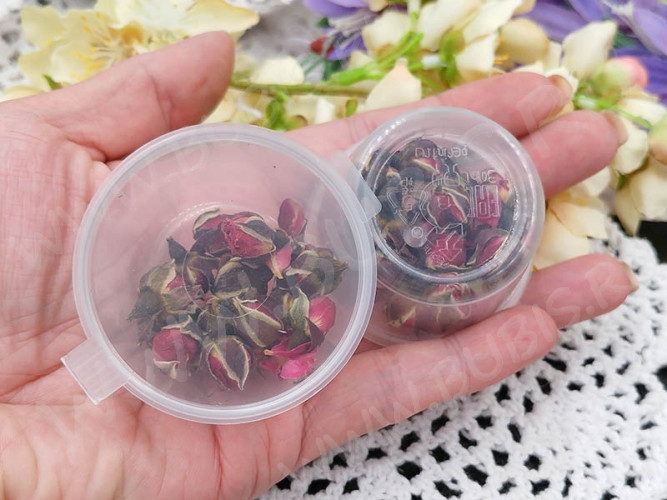 Сухие цветы 25 Бутоны Розочек мини в коробочке (натуральные цветы)