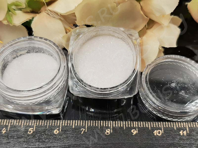 Наполнение для смолы и бутылочек 134 блёстки Bubis Crafts белые в контейнере (декор)