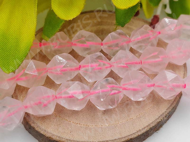 Бусина каменная Многогранник 03 8*7*7мм Розовый кварц бледный натуральный (камни)