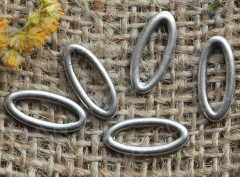 (СКИДКИ!!!) Декоративный элемент 014 Овал 16*7*1,5мм античное серебро (литьё) (10шт.)