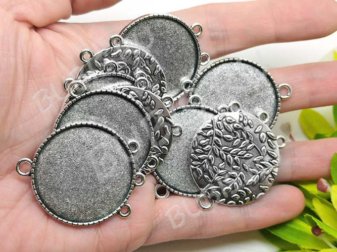 Подвеска-сеттинг Круг 32 коннектор с листиками (сеттинг 30мм) 40*32*3мм античное серебро (литьё)
