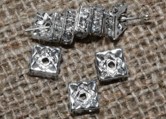 Рондель со стразами 03 квадратный 8*8*3,7мм серебристо-прозрачный (Brass и стекло)