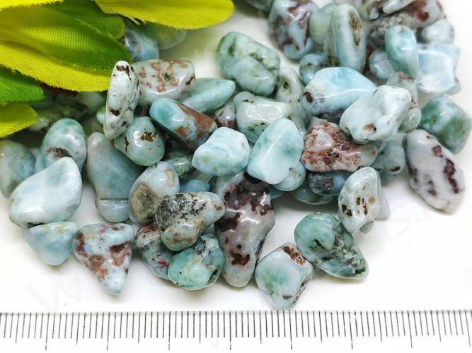 (ОПТ) Бусина каменная Бесформенная 15 8-20*5-8мм Ларимар натуральный (камни LUX) (НИТЬ 20см)