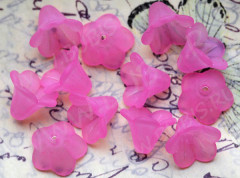 Бусина акрил Цветочек 33 чашечка матовый 14*13,5*10,5мм яр.розовый полупрозрачный (акрил) (5шт.)