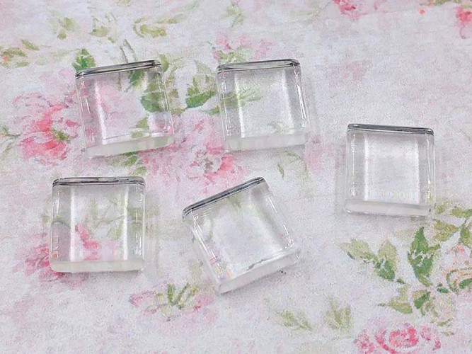 (СКИДКИ!!!) Кабошон стеклянный 24 Квадрат 10*10*3,5мм прозрачный (стекло) (10шт.)