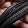 Купить Шнур кожаный 33 мягкий кожзам полоска односторонний 5*1,5мм чёрный (1м) с доставкой по России