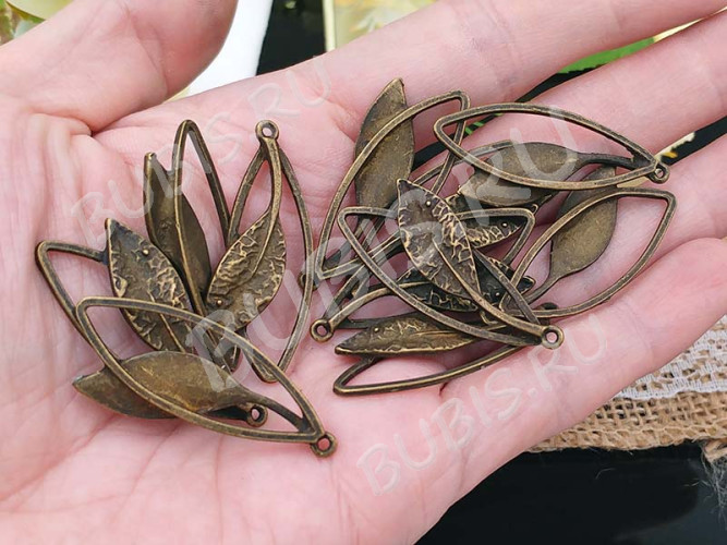 Подвеска Овал 07 3D рамка с листиком 38,5*16,5*4мм античная бронза (литьё)