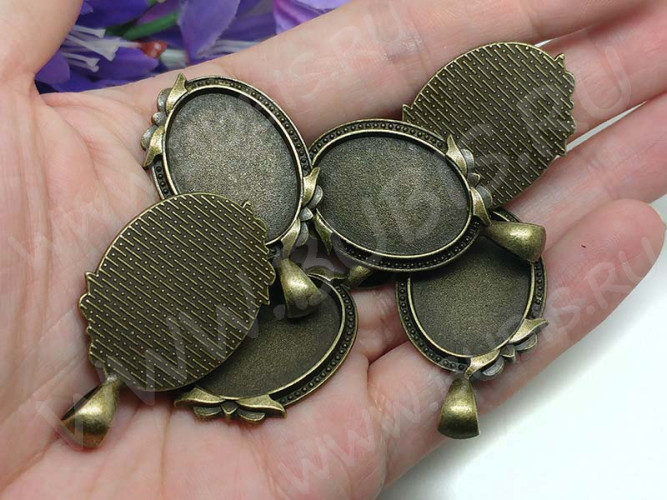 Подвеска-сеттинг Овал 50 (сеттинг 25*18мм) 42*23,5*2,8мм античная бронза (литьё)