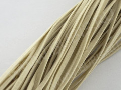 Велюровый шнур 01 плоский 3*1мм бежевый (1м)
