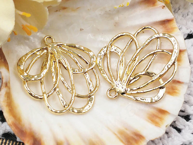 Подвеска Листик ажурный 3D 28*25,5*2мм светлое золото (LUX Китай) (сплав)