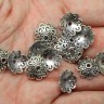 Купить (СКИДКИ!!!) 169 Шапочка Завитки 12,5*12,5*3,5мм античное серебро (литьё) (10шт) с доставкой по России