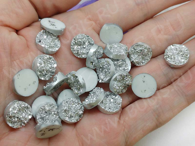 Кабошон декоративный 16 Круг с кристаллами 12*12*4,5мм серебристо-белый непрозрачный (резин)