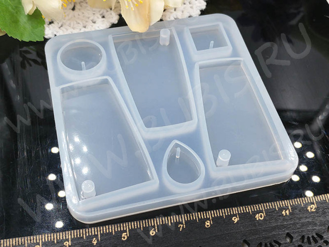 Молд 178 для эпоксидной смолы 118*98*4,5мм Подвески кулоны (силикон)