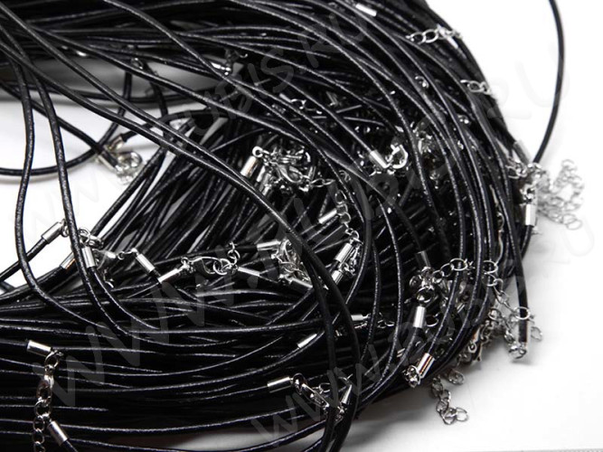 Шнур с замочком 23 кожаный круглый 2мм черный (47см)