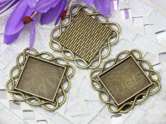 Подвеска-сеттинг Квадрат 05 (сеттинг 20*20мм) 33*33*2,5мм античная бронза (литьё)