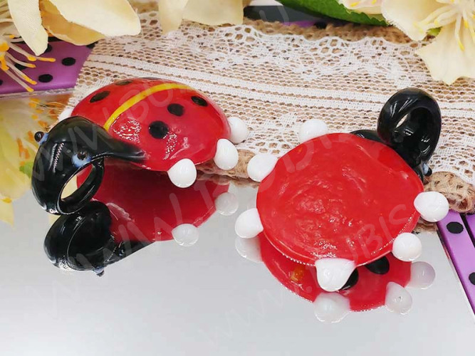 Кулон Божья коровка большая 40*37*12мм красная полупрозрачная (Lampwork)