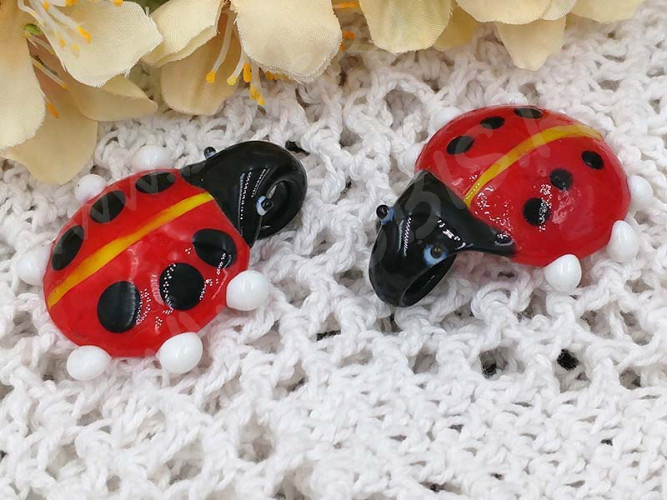 Кулон Божья коровка большая 40*37*12мм красная полупрозрачная (Lampwork)