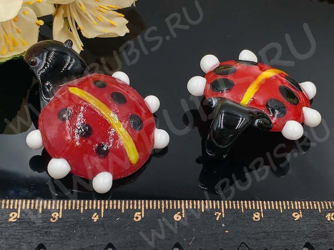 Кулон Божья коровка большая 40*37*12мм красная полупрозрачная (Lampwork)