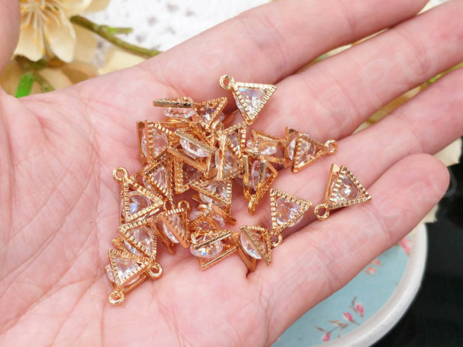 Подвеска Треугольник 03 3D с кубическим цирконием 11,5*9*5мм розовое золото (сплав и фианит)