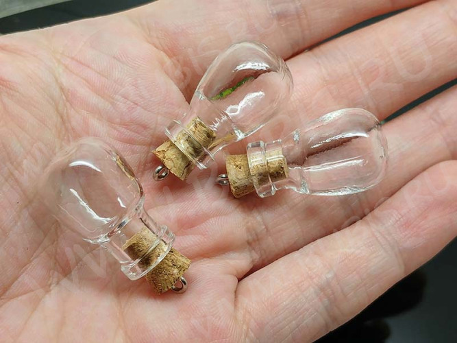 Бутылочка 67 фигурная с пробкой и штифтом Колбочка 25*15*15мм прозрачная (стекло)