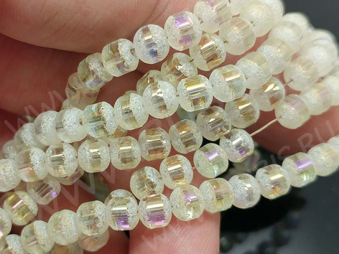 Бусина округлая Сахарная 5*4,5мм белая со светло-золотистой радужной полоской полупрозрачная (стекло) (10шт.)