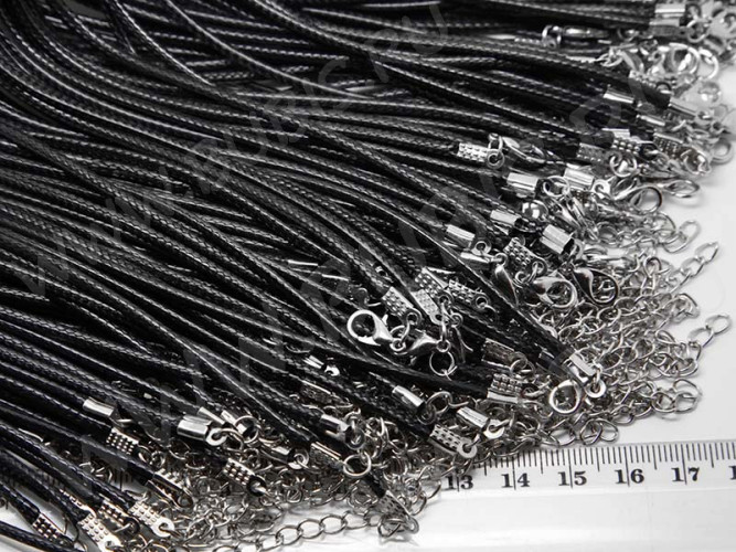 Шнур с замочком 32 вощёный полиэстеровый "корейский" круглый 1,5мм черный (45см)