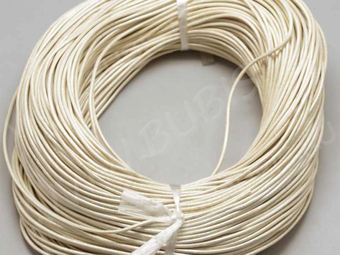Шнур кожаный 14 воловья кожа круглый 1,5мм белый перламутр (1м)