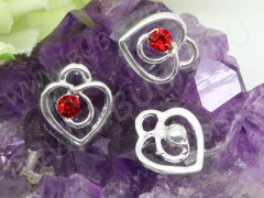 Подвеска Сердечко 58 со стразом 13*11,5*3мм серебристо-красное (сплав и стекло)