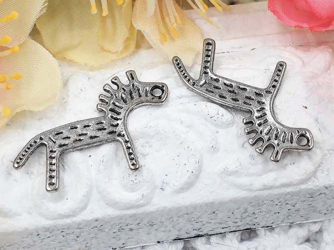 Подвеска Лошадь 05 двусторонняя Зебра 28*18*1,1мм античное серебро (литьё)