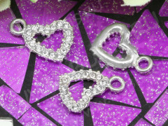 Подвеска Сердечко 59 со стразами 19*14*2,6мм серебристо-прозрачное (сплав и стекло)