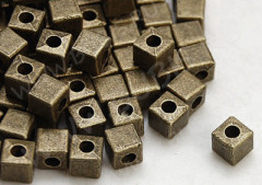 Бусина 197 Кубик маленький 4*4*4мм античная бронза (литьё) (10шт.)