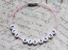  Что можно сделать из бусин с цифрами?