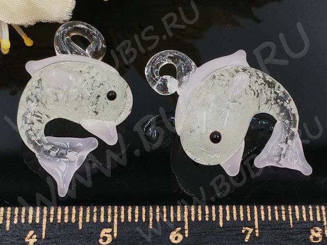 Подвеска Дельфинчик 01 3D светонакопительный 25*21*9,5мм св.розовый прозрачный (Lampwork)