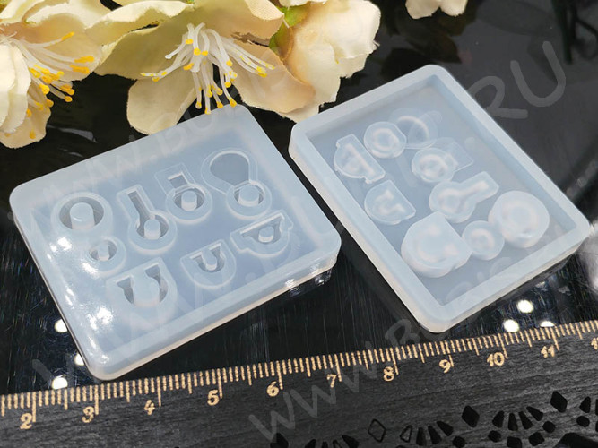 Молд 146 для эпоксидной смолы Петельки крепления 50*40*6мм (силикон)