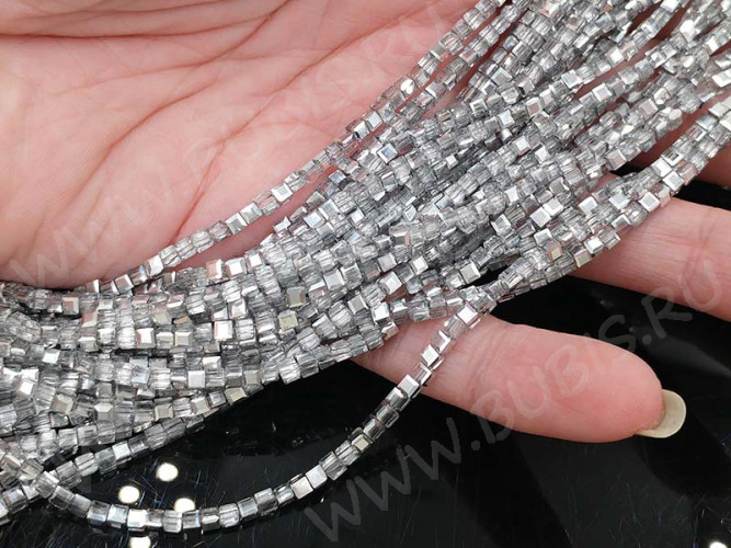 (ОПТ) Бусина кристалл гранёный Кубик 2,5*2,5*2мм прозрачно-серебристый (имитация Сваровски) (НИТЬ)