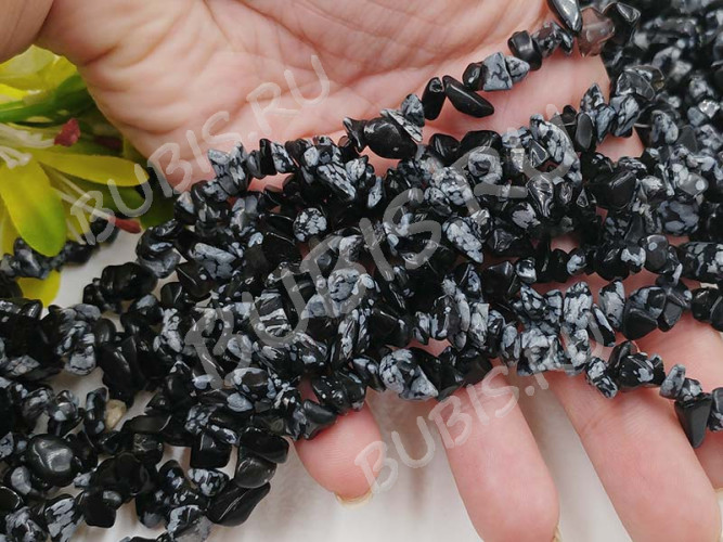 Крошка (галтовка) каменная 023 5-9мм Снежный обсидиан натуральный (камни) (нить 43-45см)