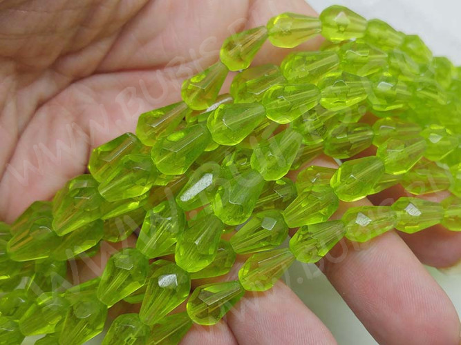 (ОПТ) Бусина Капля 14 гранёная 10*7*6мм св.жёлто-зелёная прозрачная (стекло) (НИТЬ)