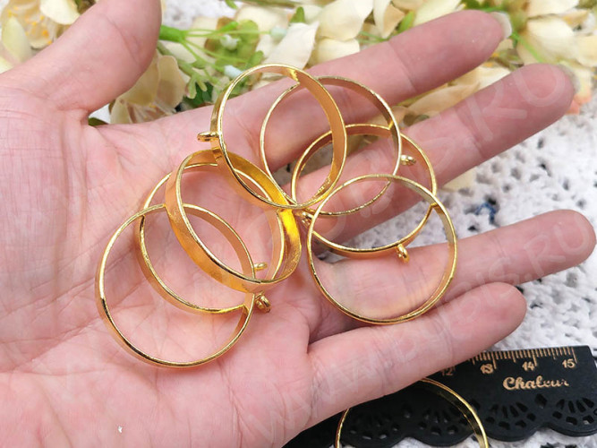 Подвеска Рамка 41 Круг глубокий 38*35*4,8мм золотистая (литьё)