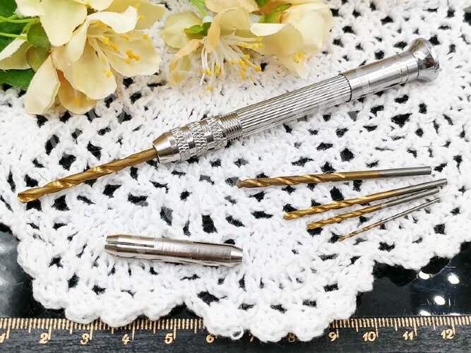 Сверлилка 06 ручная мини-дрель со сверлами 0,8-3мм (инструменты для бижутерии)