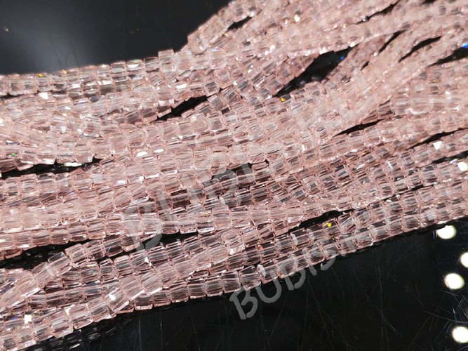 Бусина кристалл гранёный Кубик 2,5*2,5*2мм розово-персиковый прозрачный (имитация Сваровски) (10шт.)