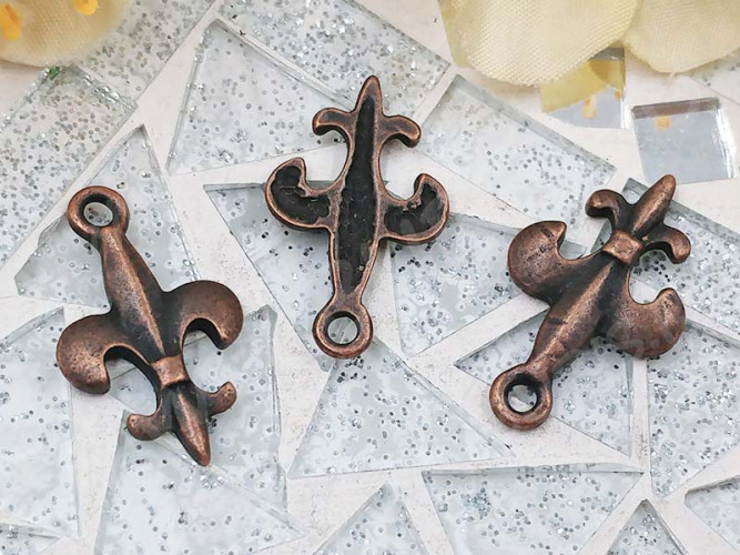 Подвеска Готическая Лилия 03 18,5*12*1,6мм античная медь (литьё)